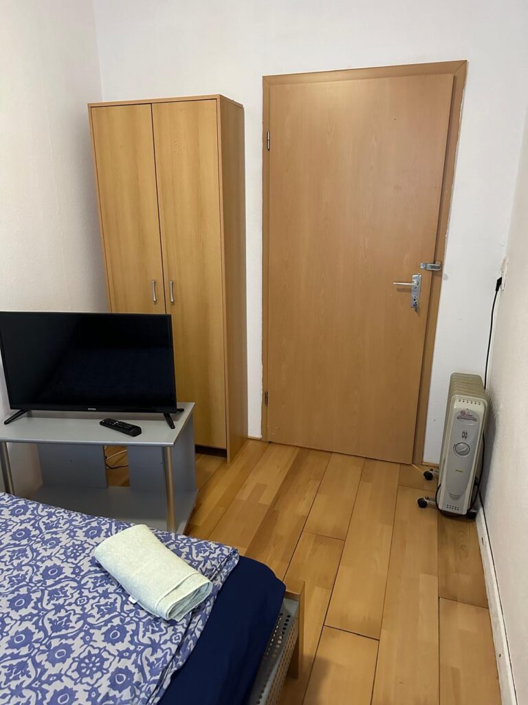 2de8afc5-d3b0-4c96-91e9-fe92b01a1d26