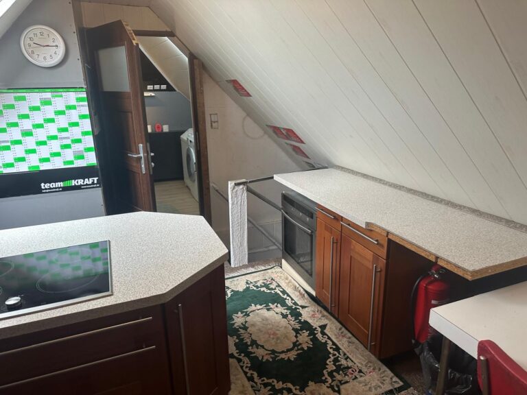 a6aa0cb7-feb2-491f-bf73-2d2f3ebc398d