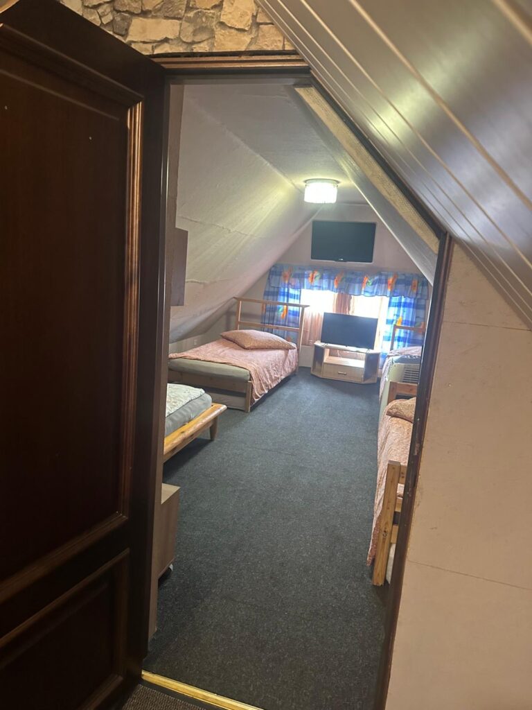 d162ec8a-0b4b-4e8a-beed-8b7f5a3ff2dd