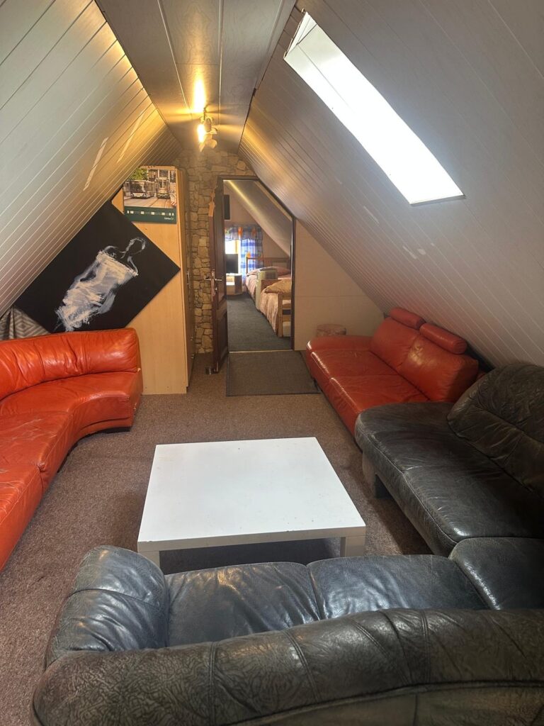 ec2aa8ea-05fd-40f0-b9c0-59658b0255be