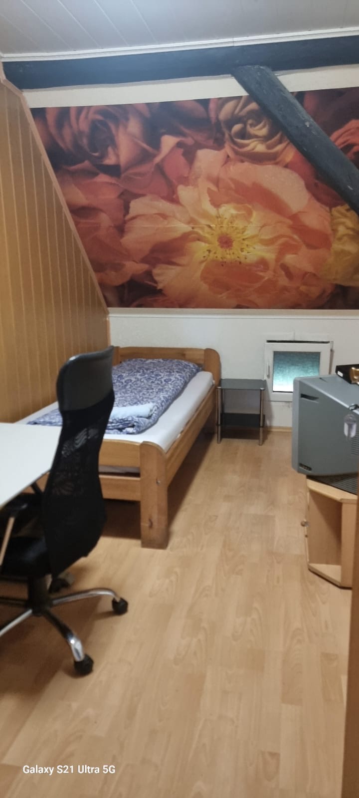 ef230140-b967-435c-8f8e-c8e36b95868a